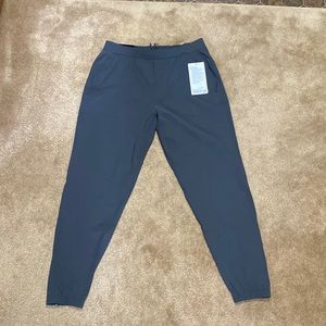 Lululemon Grey Surge Joggers size L